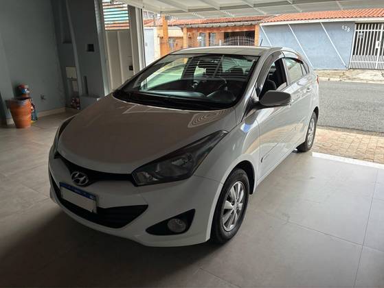 HYUNDAI HB20S 1.6 COMFORT STYLE 16V FLEX 4P MANUAL